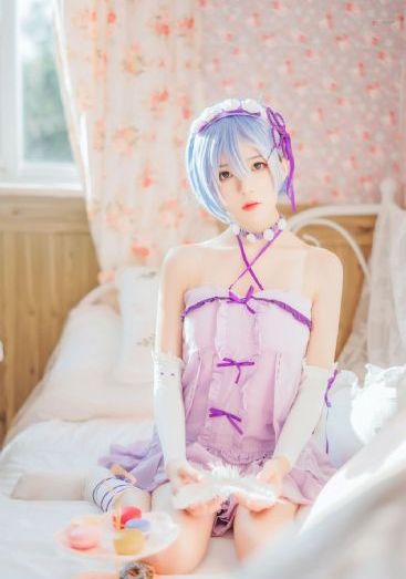 舔舔的女人