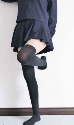 二男一女做爰免费看
