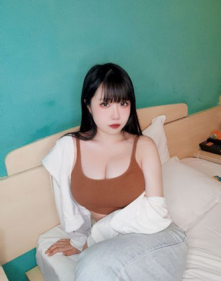 在丈夫面前被玩耍了