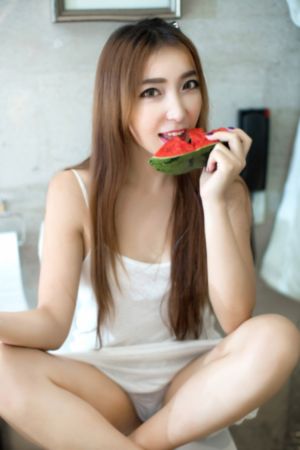 片名叫《官狱女囚》