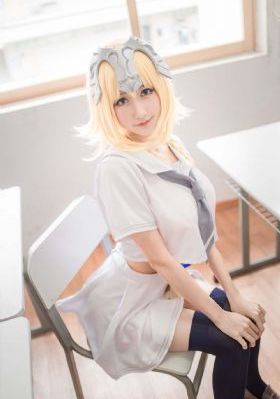 笼中女囚在线观看