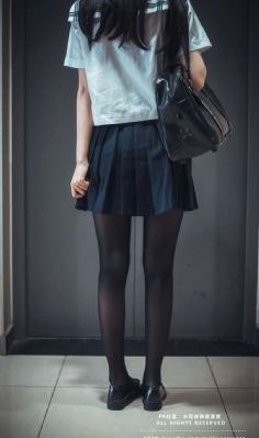 美女撒尿无遮挡